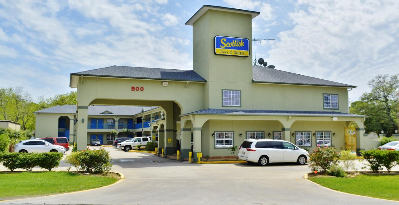 Scottish Inn And Suites Alvin Exterior foto